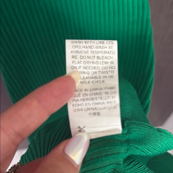 Green Ribbed Ruffle Hem Dress NEW M - Picture 10 of 14